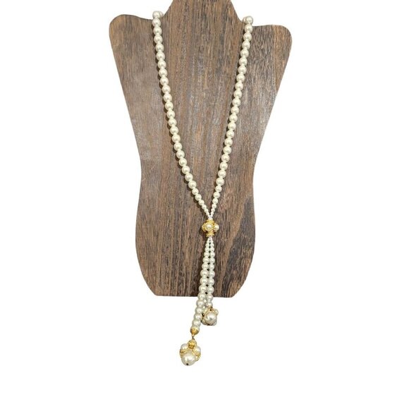 Vintage Faux Pearl Drop Necklace With Gold Accents & Clasp - Picture 3 of 5